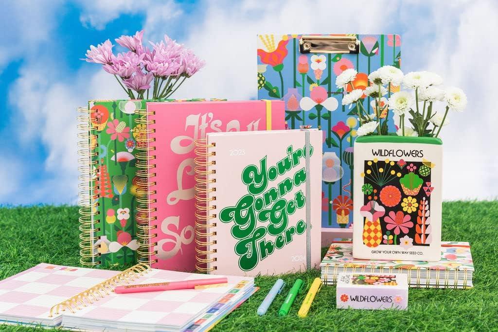 imagebando Blue Clipboard Folio with Lined Notepad Padfolio with Metal Clip Removable Writing Pad and Pen Holder Cute Padfolio Organizer for Office and Sports Geometric Flowers