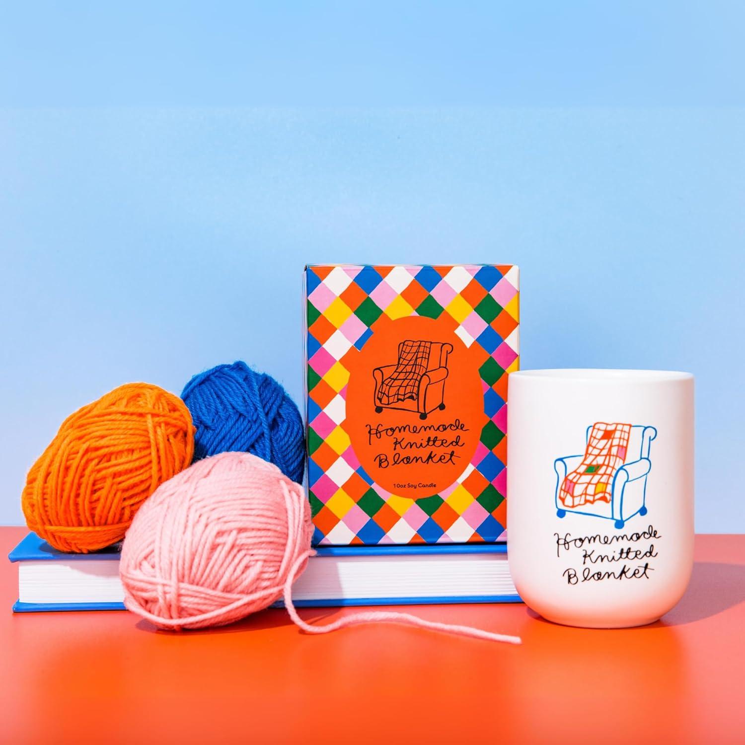 imagebando Fruity Scented Decorative Candle Cute and Aesthetic Vintage Inspired Candle Homemade Knitted Blanket